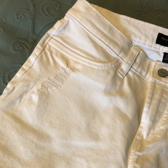 Banana Republic Cropped Jeans. - Picture 7 of 13